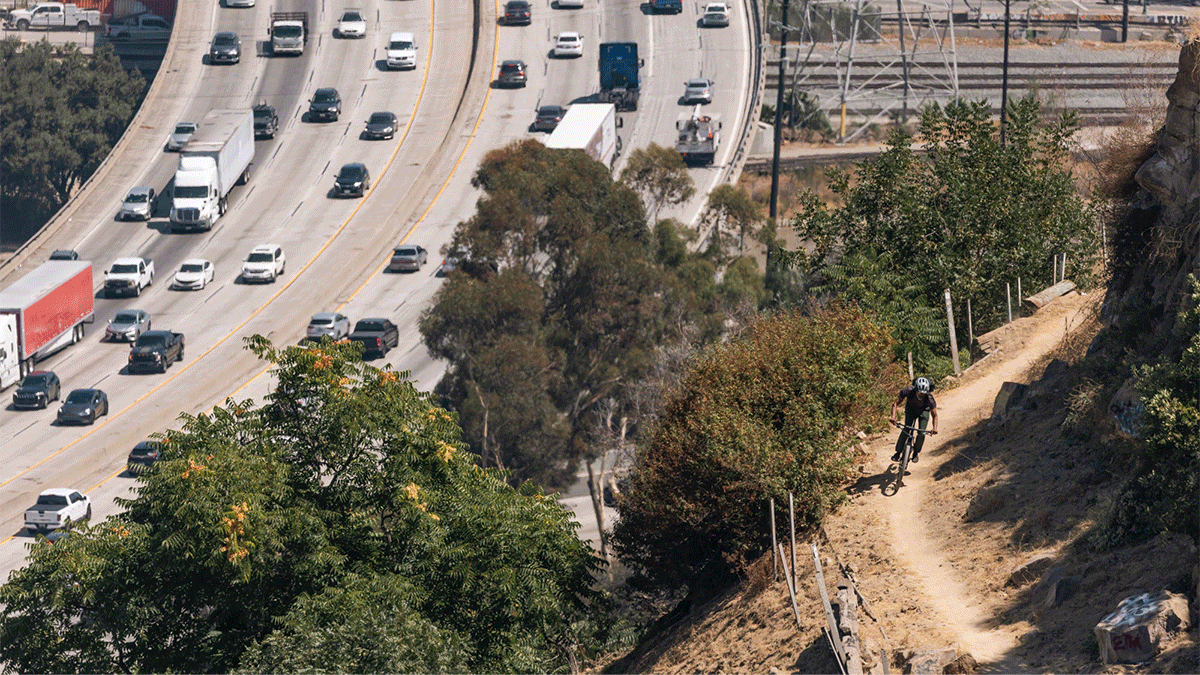 Santa Cruz Skitch ebike lets you do it all